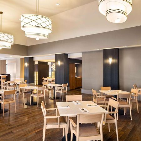 Hilton Vancouver Airport Richmond Bagian luar foto