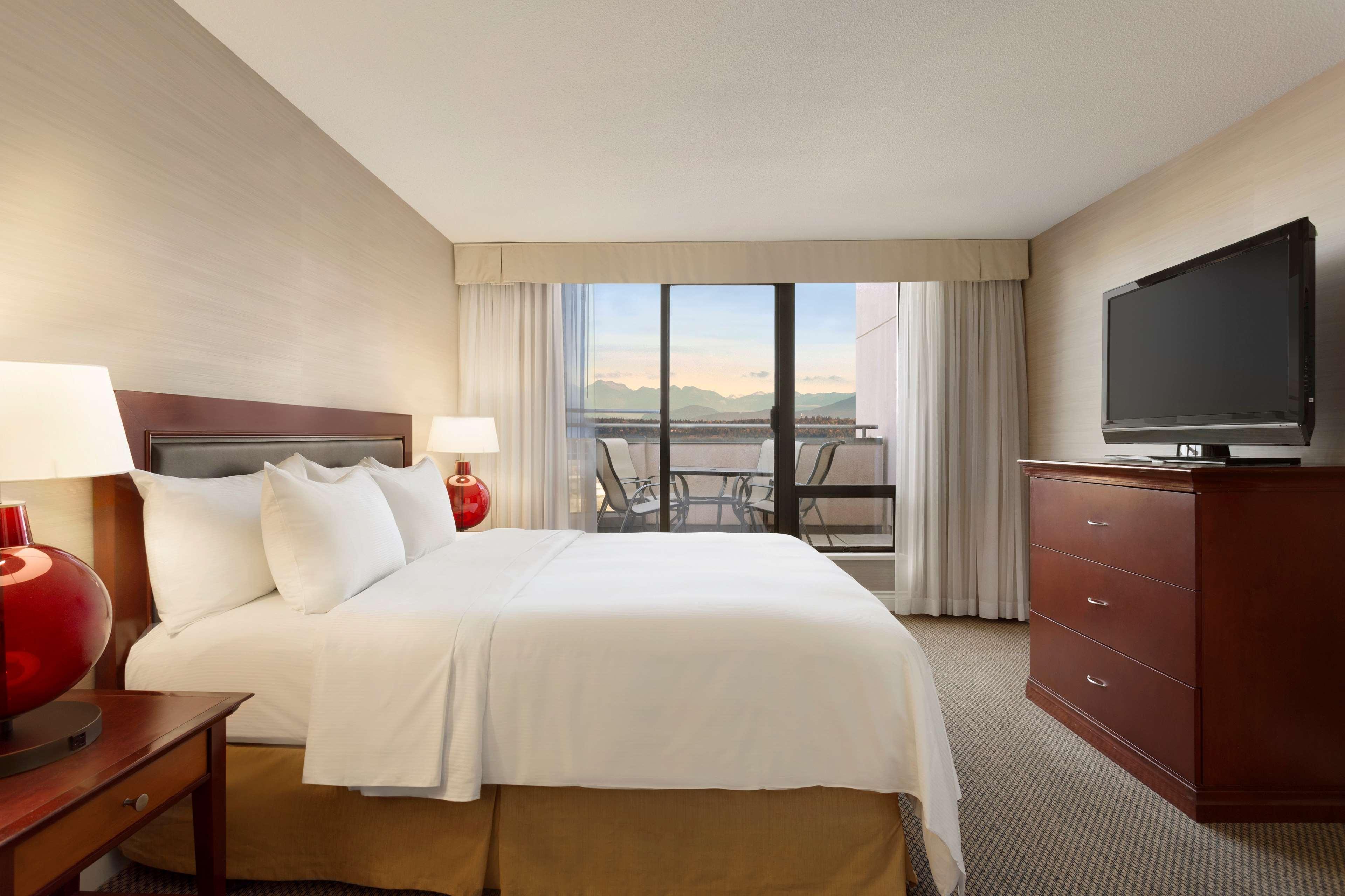 Hilton Vancouver Airport Richmond Bagian luar foto