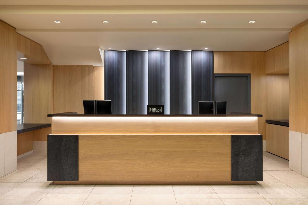 Hilton Vancouver Airport Richmond Bagian luar foto