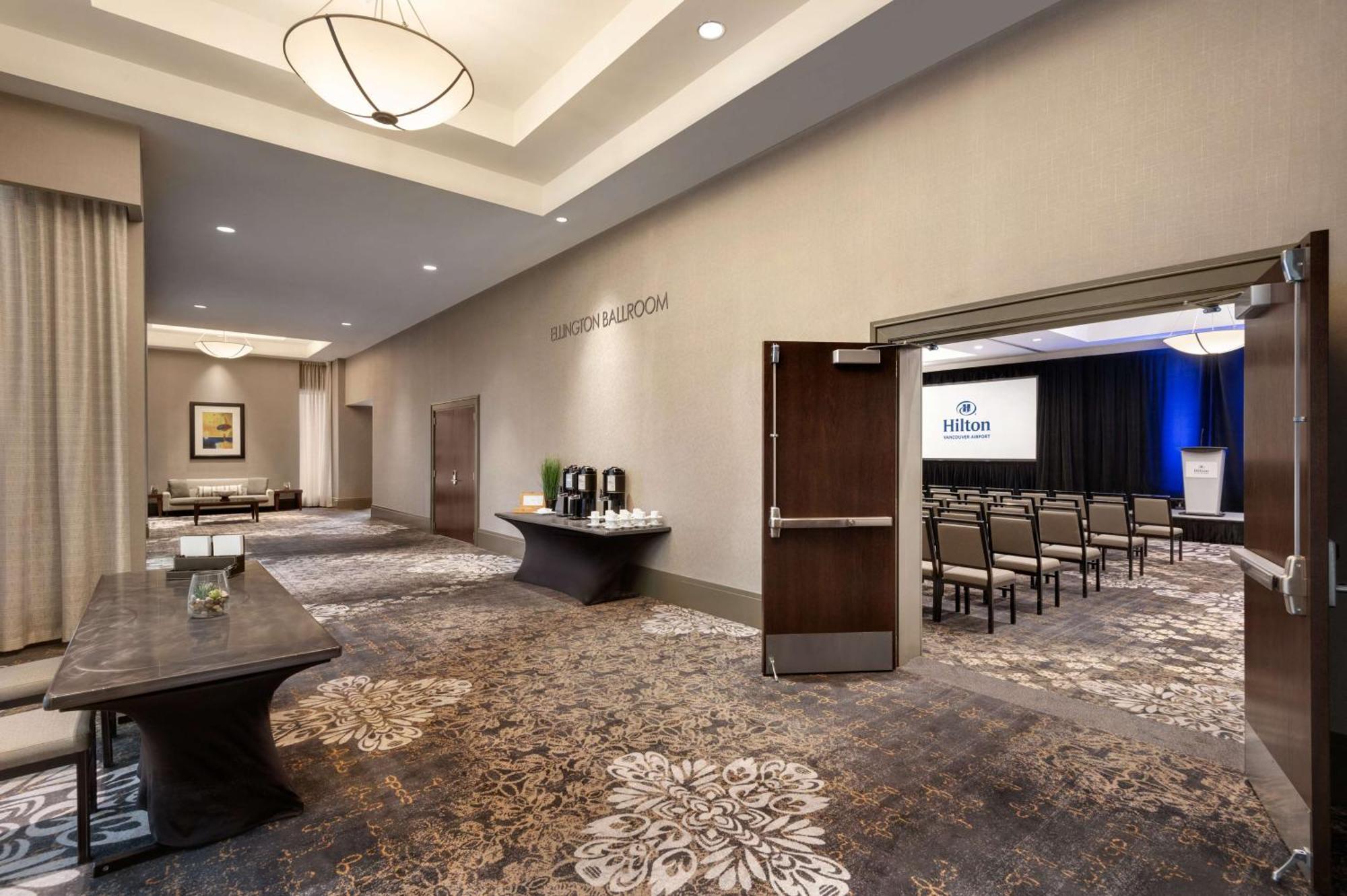 Hilton Vancouver Airport Richmond Bagian luar foto