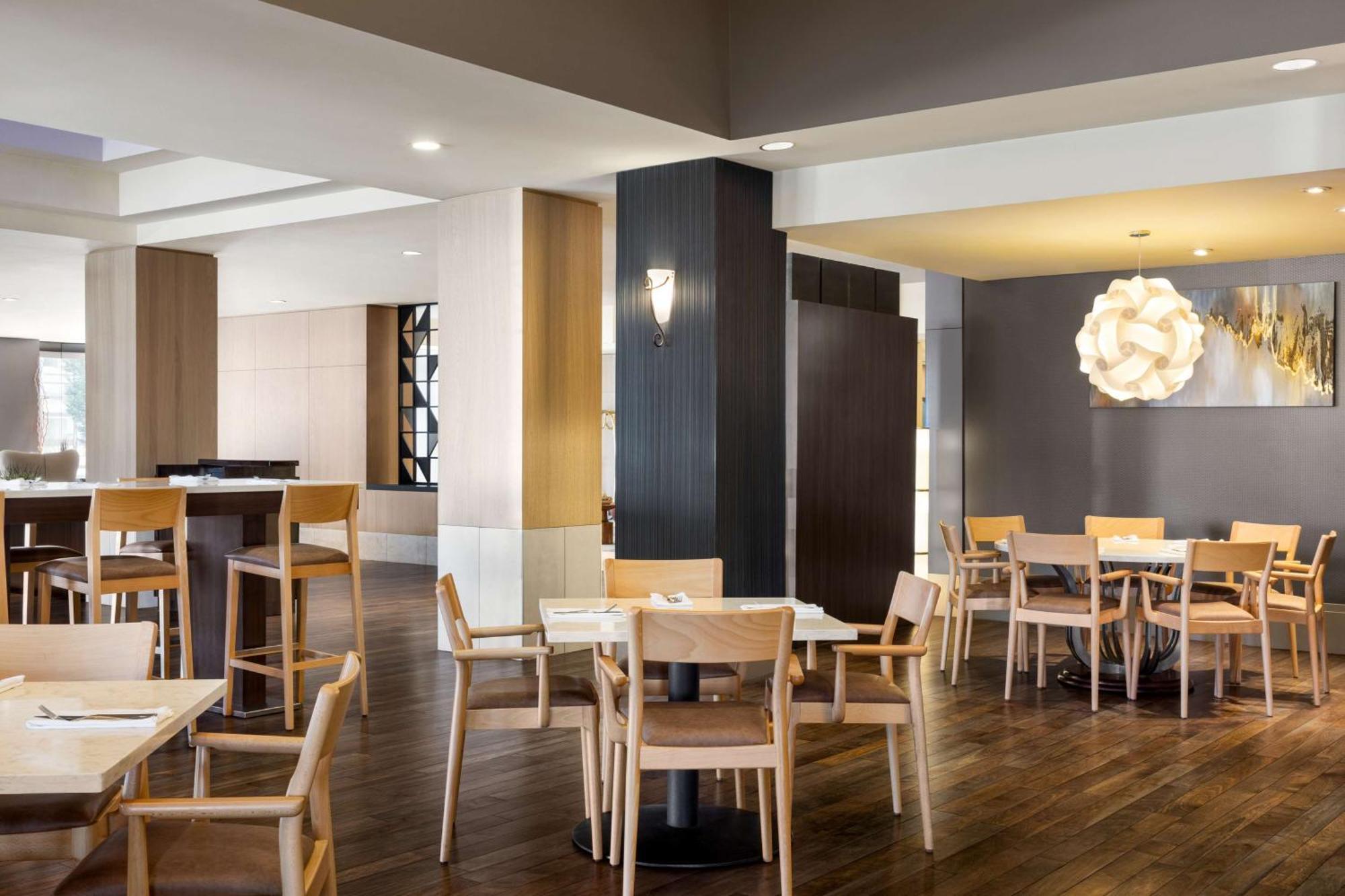 Hilton Vancouver Airport Richmond Bagian luar foto