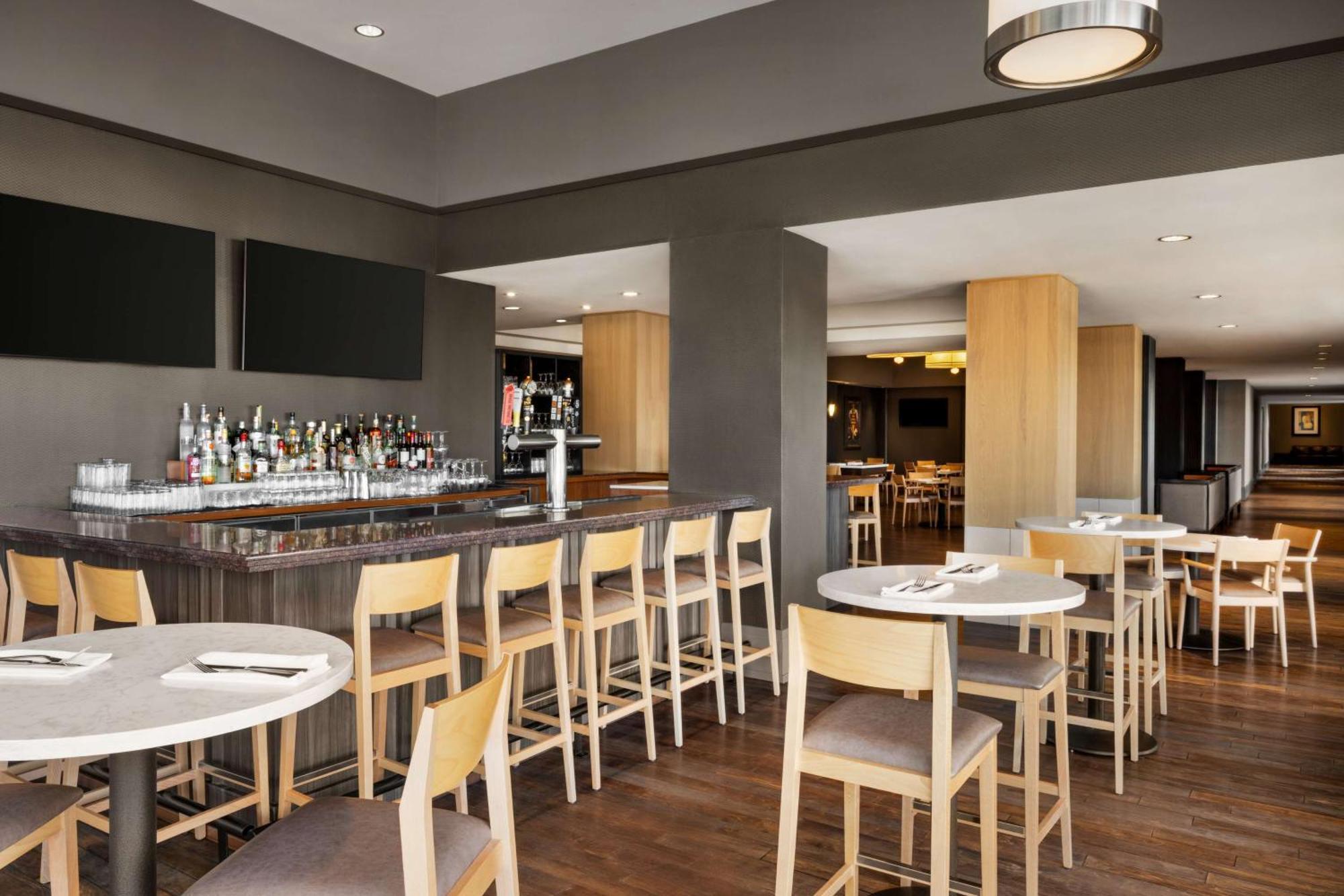 Hilton Vancouver Airport Richmond Bagian luar foto